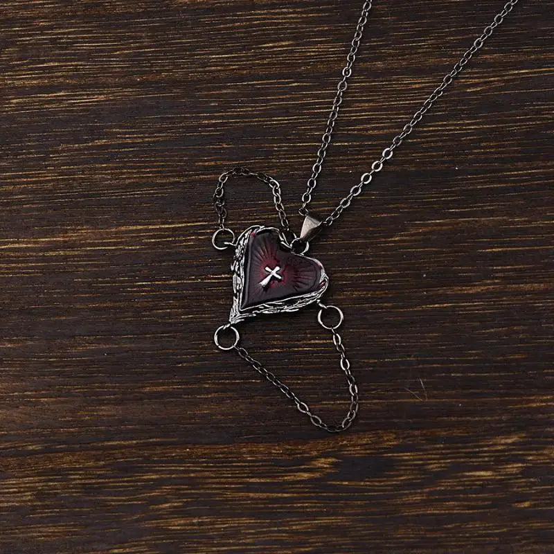 ゴシッククロスハートチェーンネックレス レディース ファッション ペイガン ウィッチクラフト ジュエリー アクセサリー ギフト ペンダント チョーカー