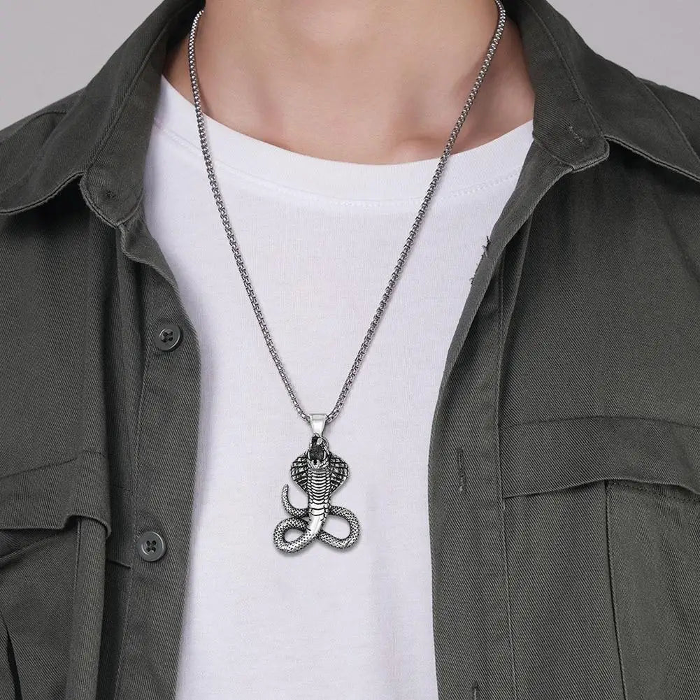 ヒップホップクロスペンダントネックレスユニークなデザインのスチールゴスネックレスファッションジュエリーギフト女性男性