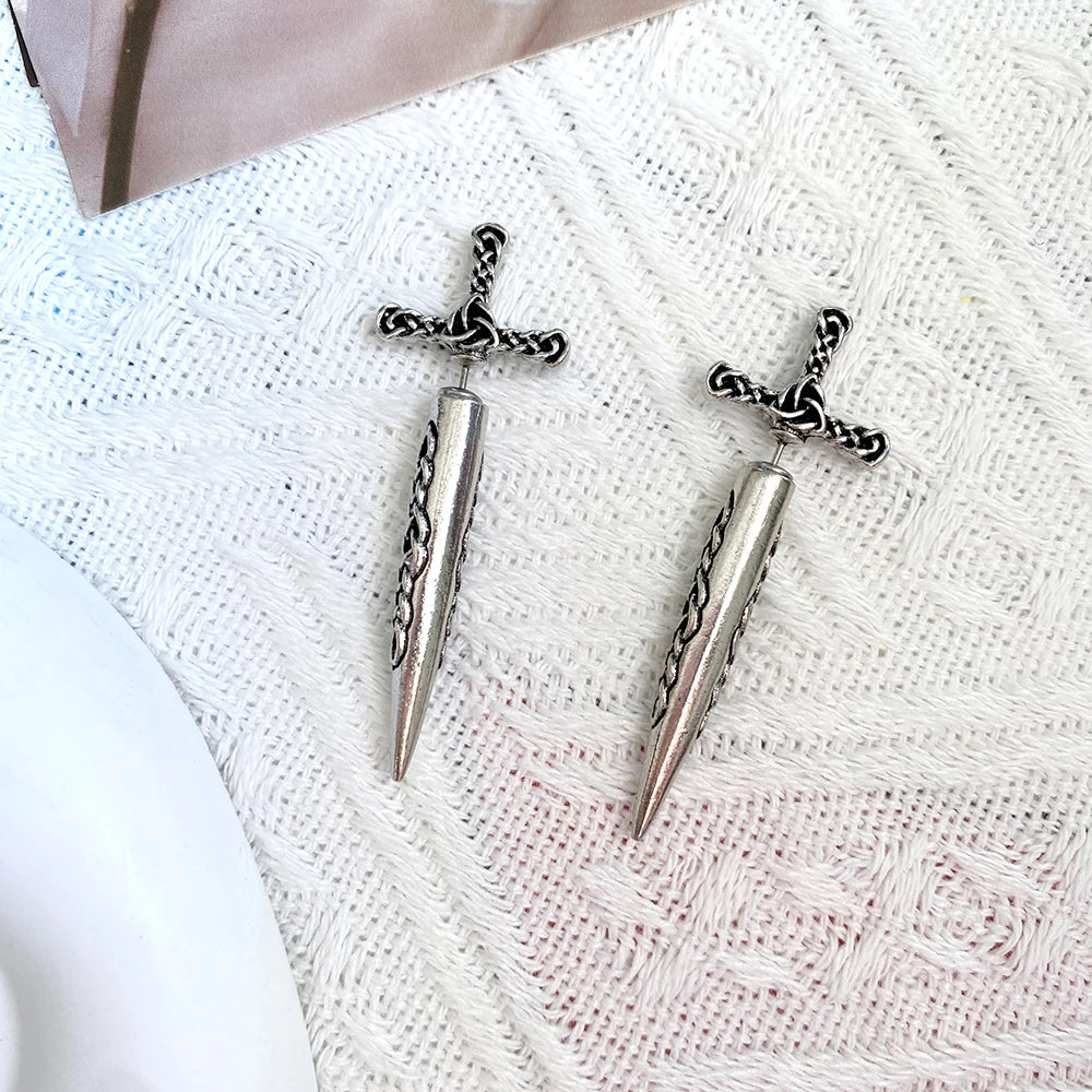 レトロゴスクロスロングソードレディースメンズダングルイヤリングラグジュアリー絶妙なダガーメタルピアスイヤースタッドジュエリーアクセサリーギフト