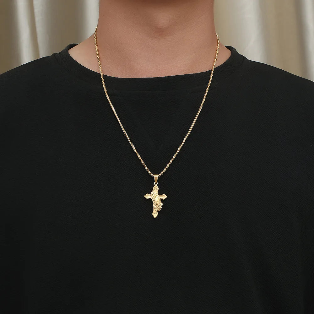 祈りの十字架ネックレス トレンディ 男女兼用 ハンドトゥペンダント ヒップホップ チタンスチール セーターチェーン ジュエリー ギフト