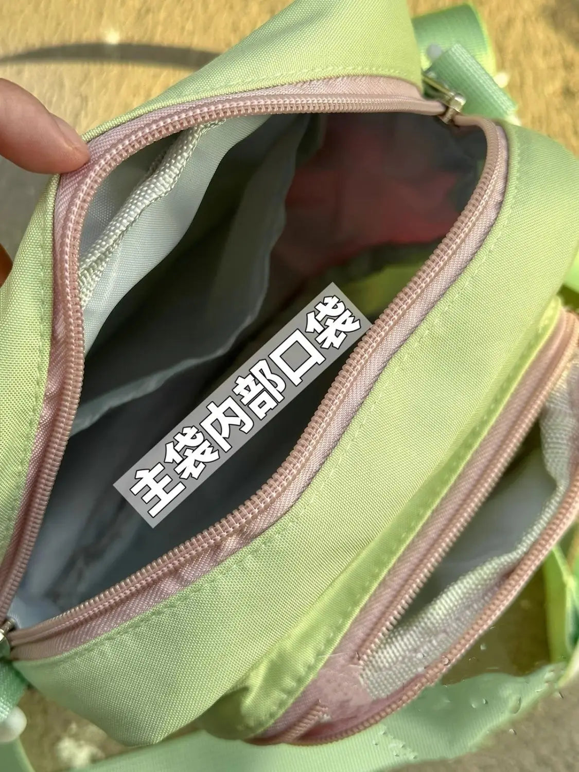 HAEX かわいいレディースイタバッグ ファッション パッチワーク ナイロン DIY バッジ クロスボディ ショルダーバッグ 原宿 カジュアル サブカルチャー ボルソ ムジェール