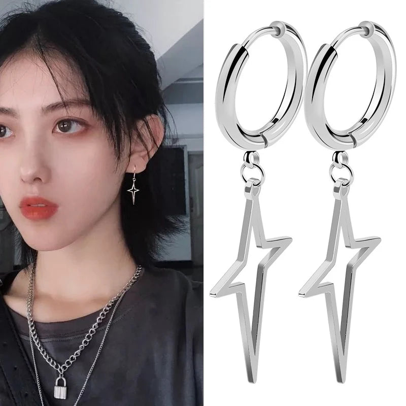 ゴシックステンレススチール中空クロスペンダントイヤークリップ/バックルイヤリング1組。レディース/メンズ用。トレンドのヒップホップパンクイヤリング。