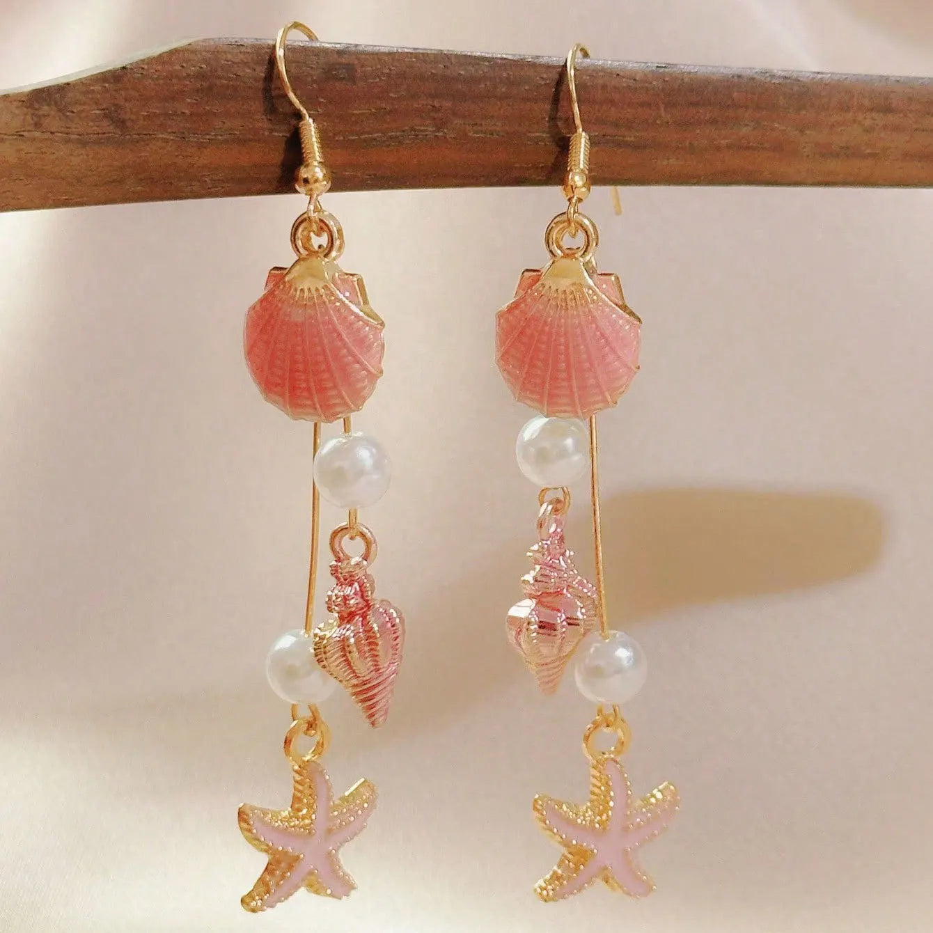 New Gothic Stereo Conch Personality Ancient Silver Stud Earrings for Men Women Hallowmas Punk Jewelry Vacation Accessory Gift