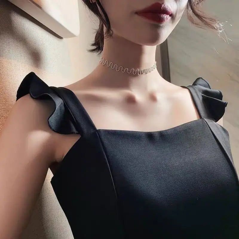 メンズ用クロスネックレス、ゴールドブラックシルバーカラーステンレススチールペンダント、シンプルなジュエリーギフト、メンズボーイズ用クロスチェーンネックレス