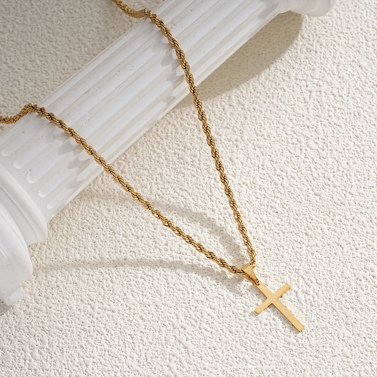 ステンレススチール製クロスペンダントネックレス（メンズ、レディース、ミニマリスト、ゴールドカラージュエリー、男性、女性用ネックレス、チョーカー、ギフト、2024年）
