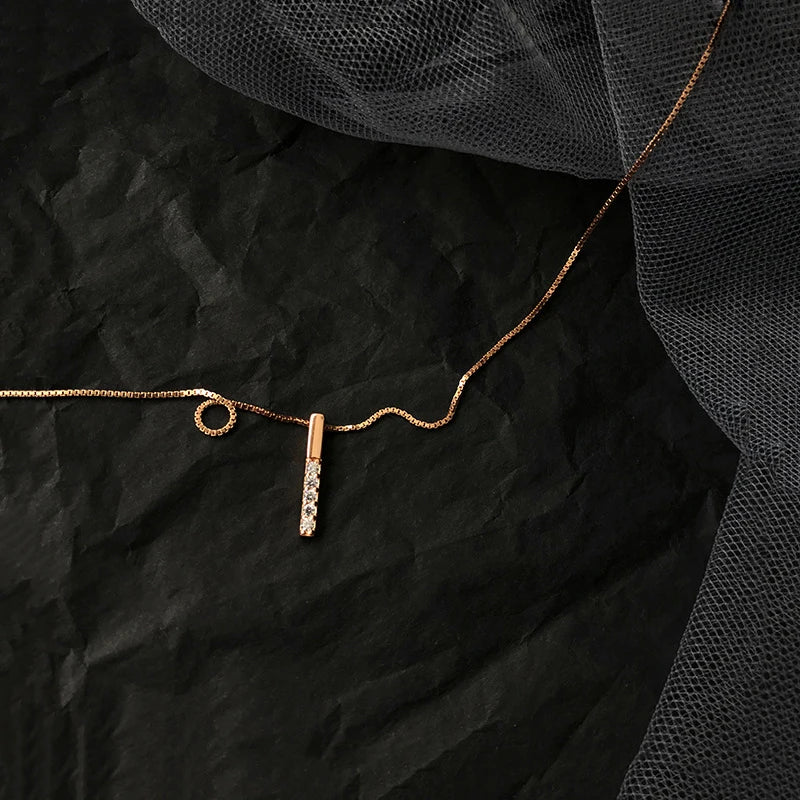 メンズ用クロスネックレス、ゴールドブラックシルバーカラーステンレススチールペンダント、シンプルなジュエリーギフト、メンズボーイズ用クロスチェーンネックレス