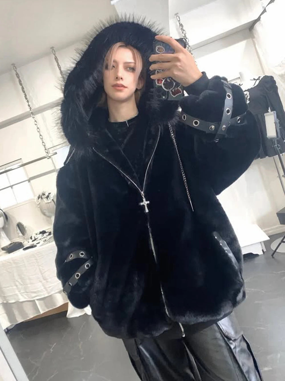 日本製マインシリーズ リベットクロス シープイヤー フード付きジャケット 冬物 新作 ゴスパンク ダークガールズ イミテーションファー プラッシュコート レディース
