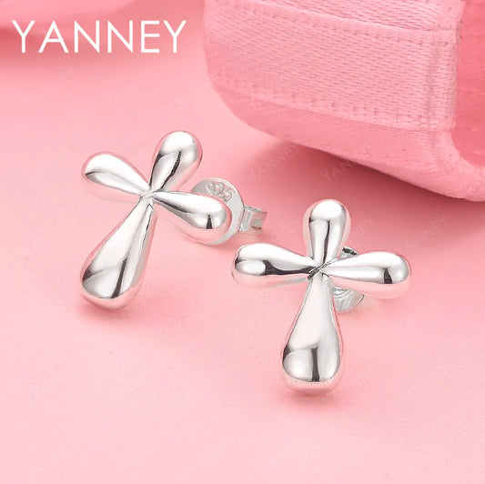 高級925スターリングシルバーの絶妙なクロスイヤリング（レディース）、スタイリッシュなパーティーアクセサリー、ウェディングジュエリー