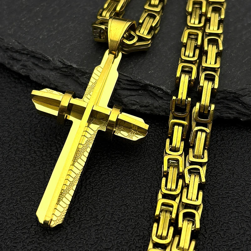イエス・キリストの十字架 男性用十字架 ヒップホップネックレス ステンレススチール 金メッキ クリスチャンパンク ビザンチンチェーン ジュエリー ギフト