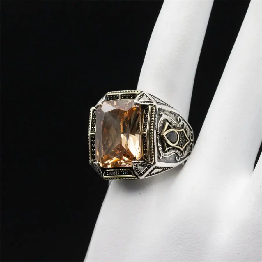 オリジナル925スターリングシルバーの圧倒的なトルコ風デザインメンズリング、ブラックキュービックジルコニアストーン付き