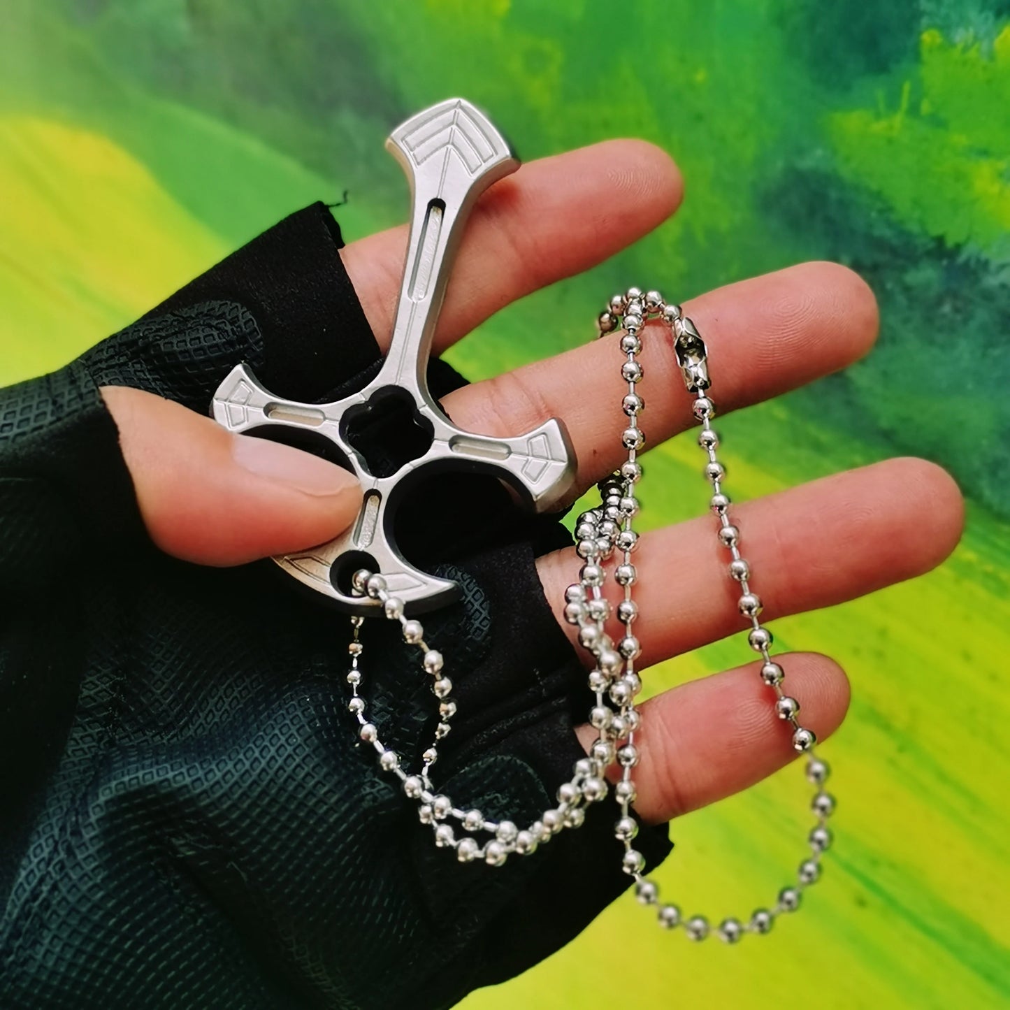 男性用クロスネックレス 護身用キーチェーンアクセサリー ビーズチェーンペンダント付き EDC マルチツール ファッションジュエリー クールなガジェット