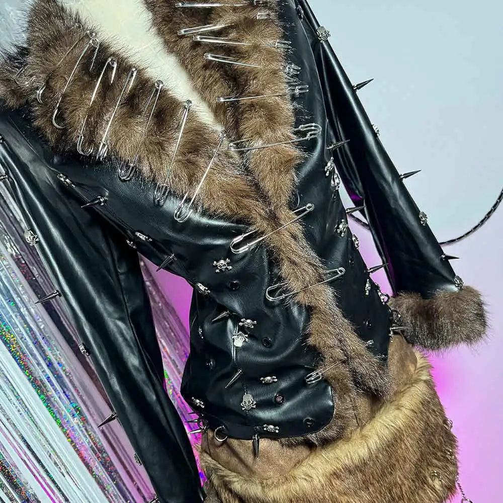 ヒップホップ ティーン Eガールズ エモ グランジ ゴス DIY クラブウェア ハンドメイド パンクロック スタッズ付き Y2K ヴィーガンレザー フェイクファー ジャケット コート ピン