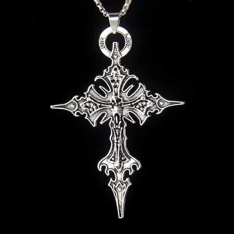 ヨーロッパとアメリカのファッションパーソナリティレトロゴシッククロスネックレス男性と女性ストリートヒップホップトレンドセッター多用途Pe