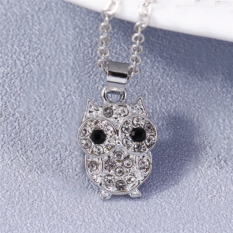 ファッションクロスネックレス レディース メンズ ゴールド シルバーカラー 眩しいクリスタル イエス十字架ネックレス クリスチャンジュエリー 卸売