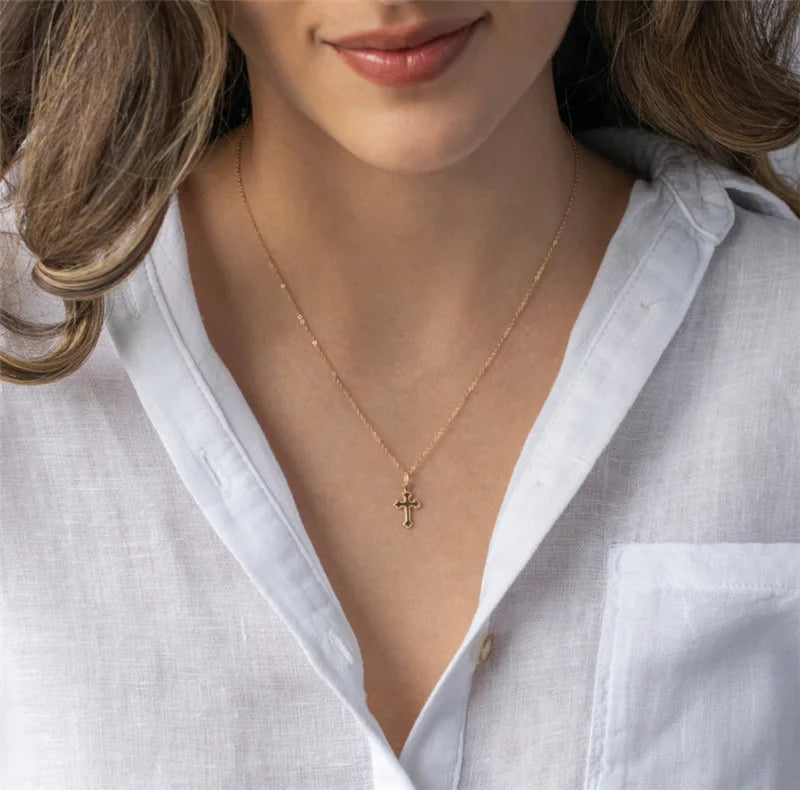 クロスペンダントネックレス 14Kゴールドフィルドクロスジュエリー ゴールドチョーカー ミニマリズムネックレス コリアーファムコリエボヘミアンレディースネックレス