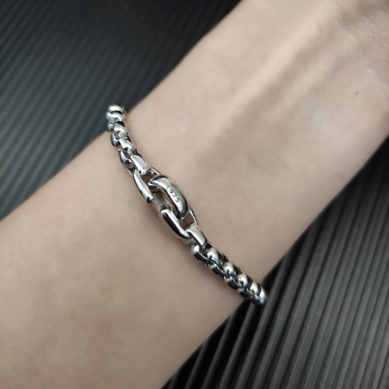 S925スターリングシルバー2025新作5MMボックスチェーンクロスブレスレットニュートラルファッショントレンドレトロシンプル個性ヒップホップ高級ジュエリー