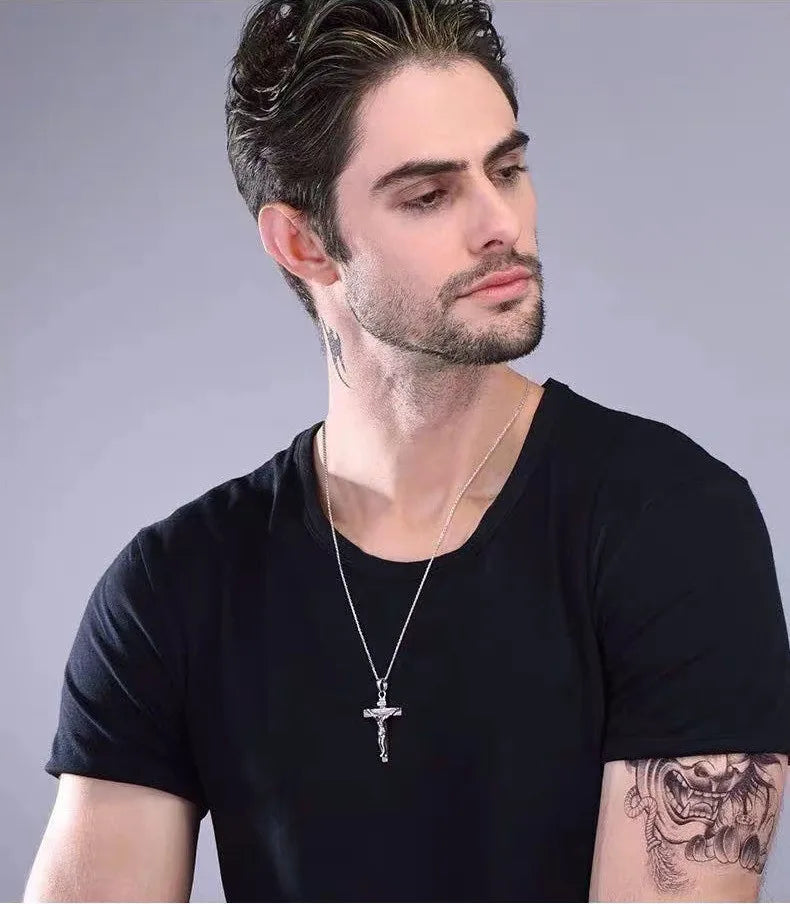 トレンドのクロスネックレス メンズジュエリー 2022年新作 カップルペンダント チャーミングなイエスネックレス レディース ブライダル ウェディングアクセサリー 男性ギフト
