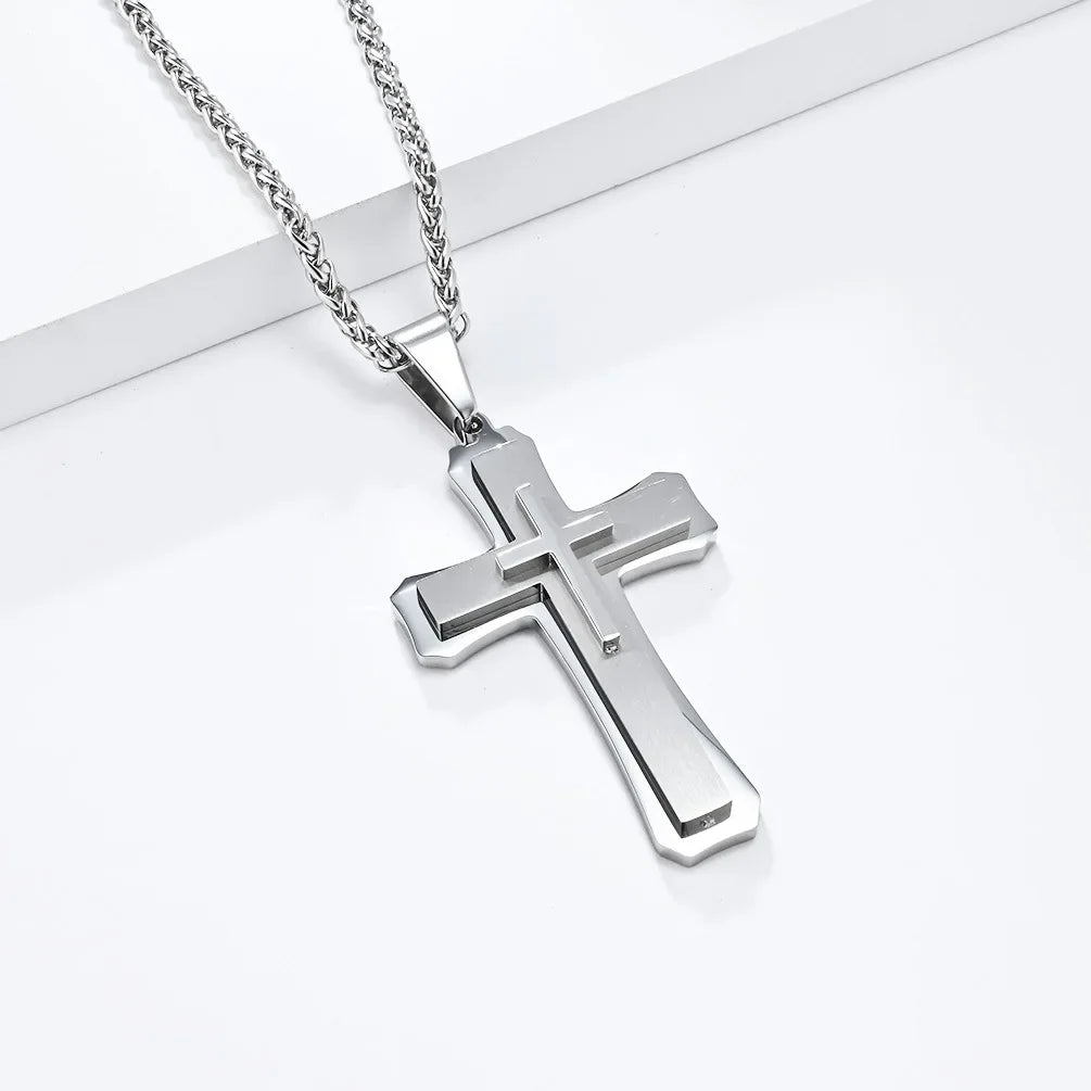 メンズ向け、トレンドの3層クロスペンダントネックレス