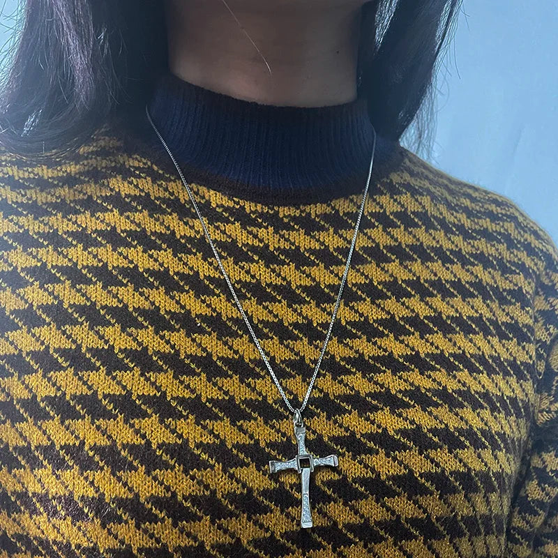 ワイルド・スピード クロスペンダントネックレス メンズ S925 スターリングシルバー ジルコン入り 回転式 ファッション パンクロックスタイル