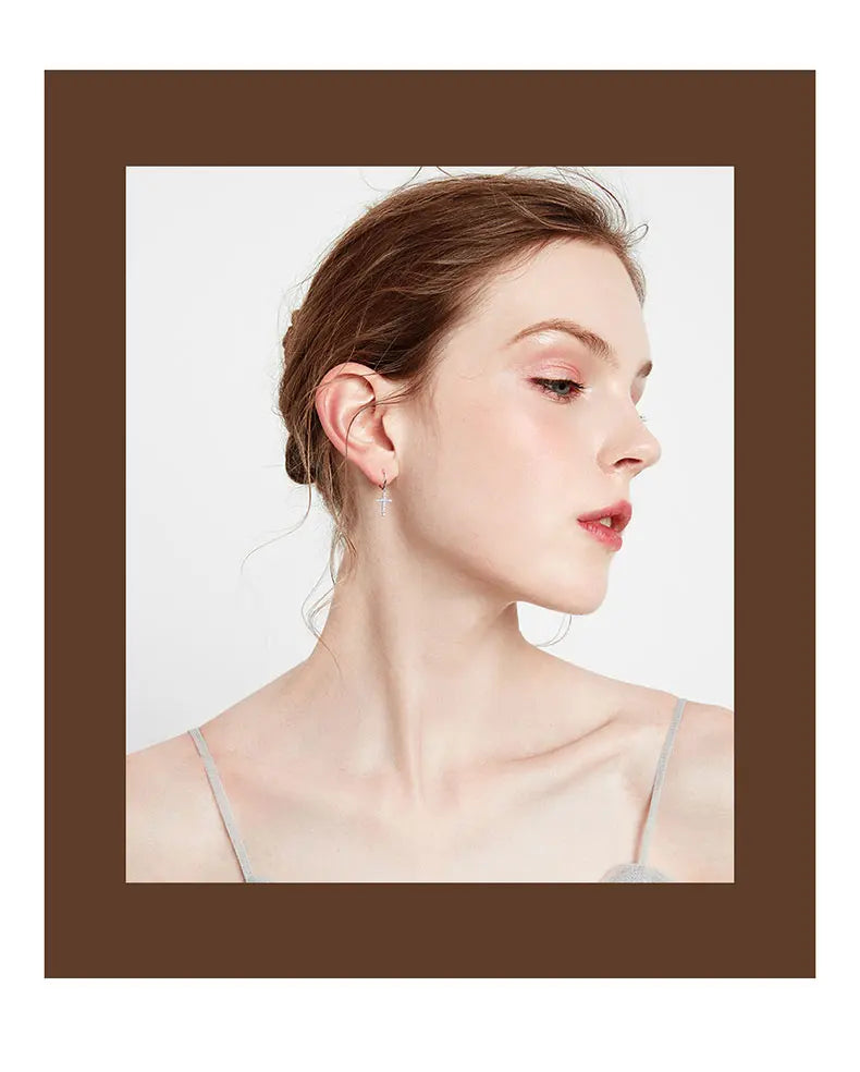 925スターリングシルバークロスイヤリングクリエイティブホットセクシージュエリー女性へのギフトカスタマイズ