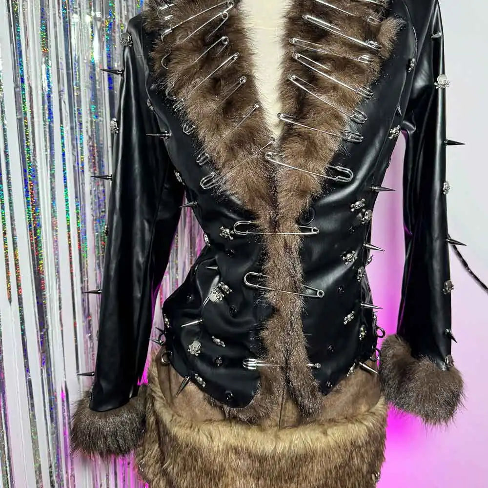 ヒップホップ ティーン Eガールズ エモ グランジ ゴス DIY クラブウェア ハンドメイド パンクロック スタッズ付き Y2K ヴィーガンレザー フェイクファー ジャケット コート ピン