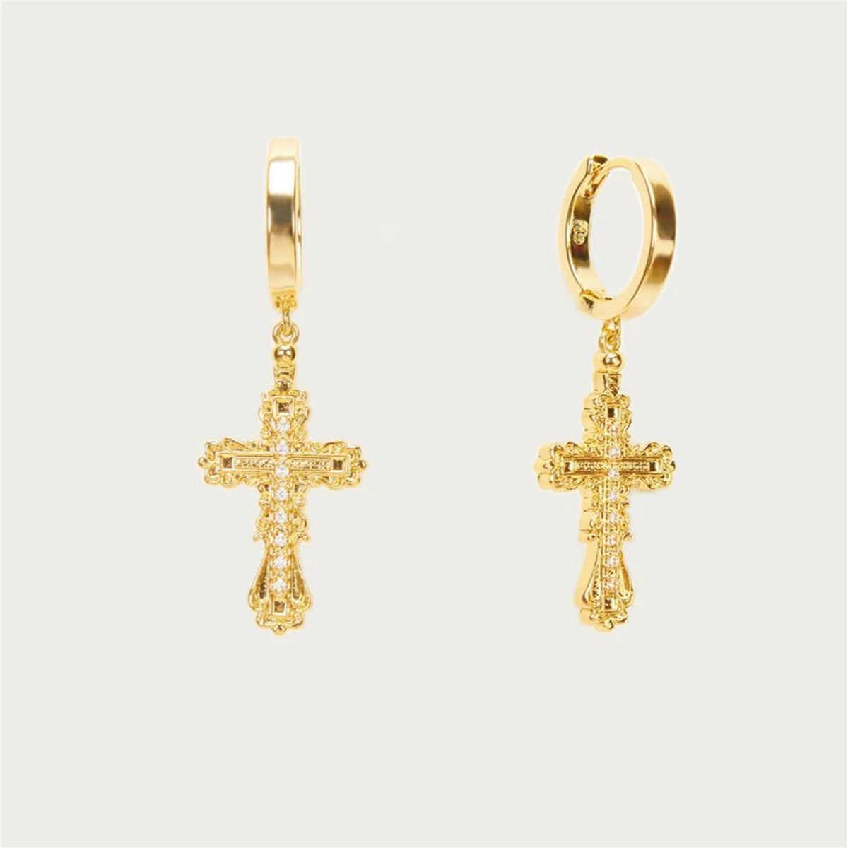 ゴシックスタイルのクロスネックレス、女性のシェルパール、ミニマリストの個性、パンクスタイル、本物の金メッキ、色の保存