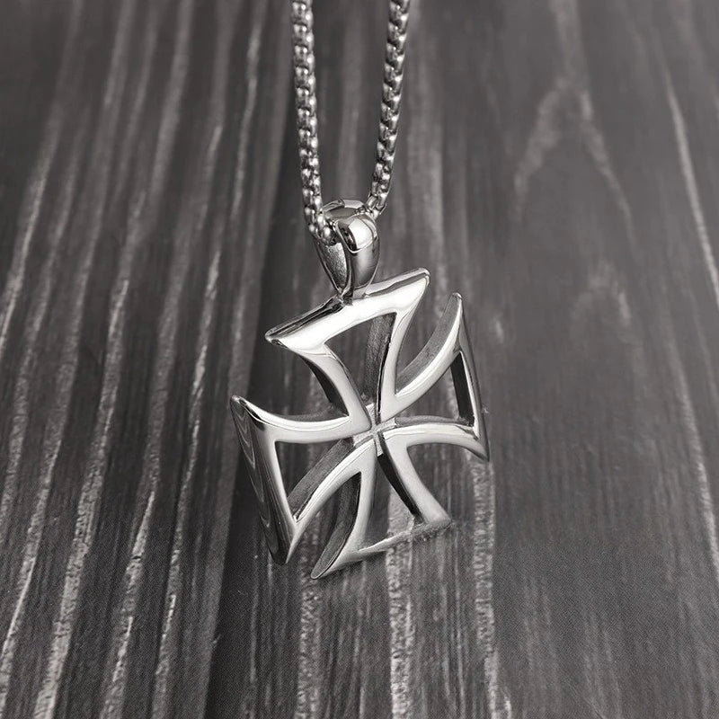 メンズネックレス 中空メタルクロスペンダント パーソナライズされたナイトテンプルファッションジュエリーアクセサリーギフト 誕生日 クリスマスギフト
