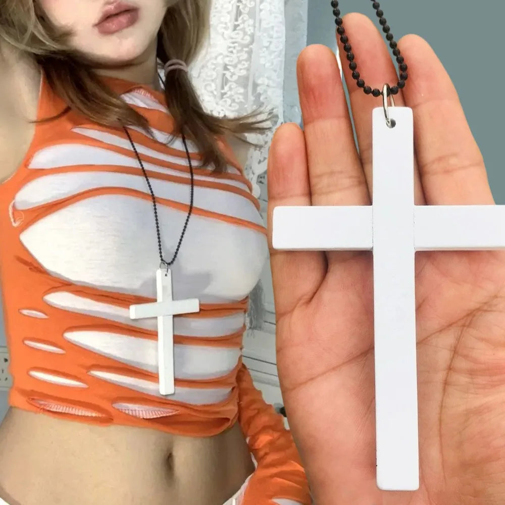 クールなパンクゴシックウッドクロスペンダントネックレス スパイシーガールズ 個性的 ヴィンテージ ヒップホップ メンズ レディース Y2K ネックレス パーティー ジュエリー ギフト