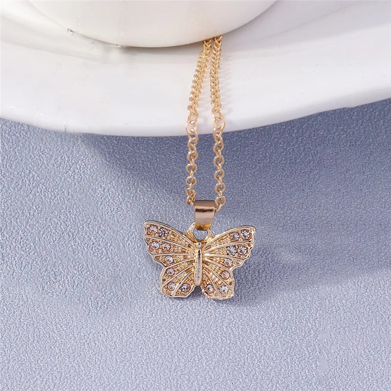 ファッションクロスネックレス レディース メンズ ゴールド シルバーカラー 眩しいクリスタル イエス十字架ネックレス クリスチャンジュエリー 卸売