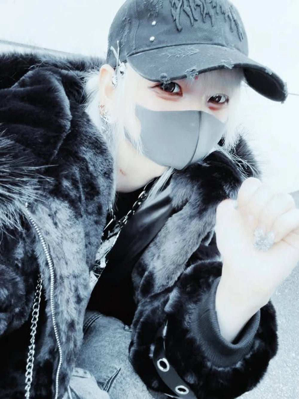 日本製マインシリーズ リベットクロス シープイヤー フード付きジャケット 冬物 新作 ゴスパンク ダークガールズ イミテーションファー プラッシュコート レディース