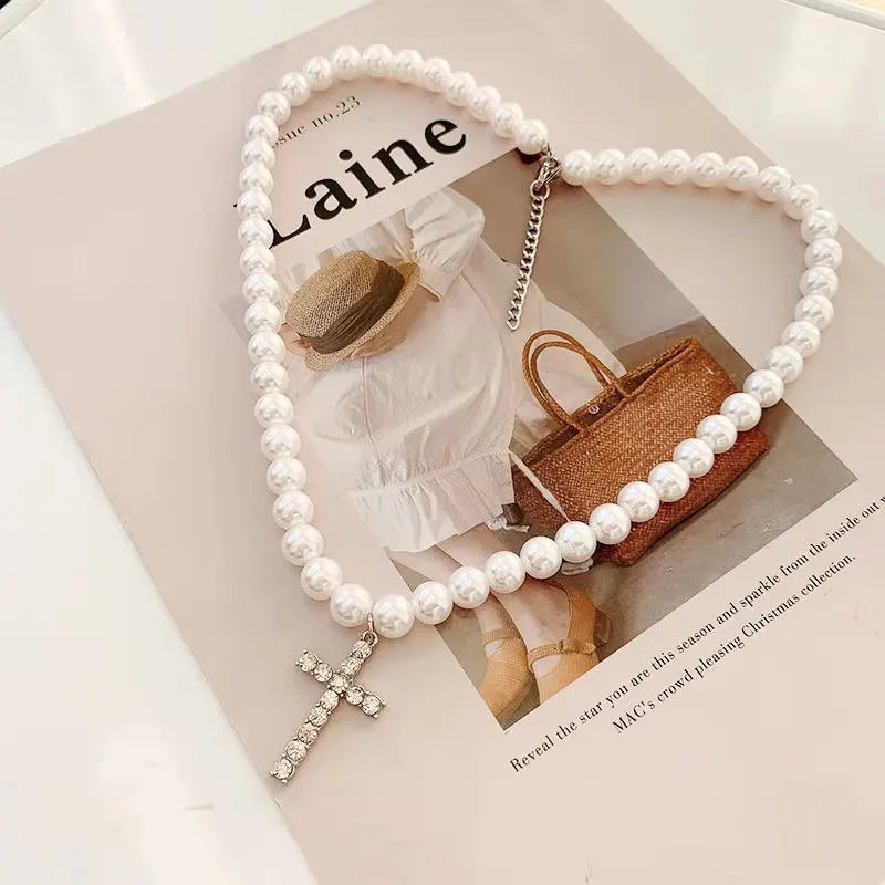 ヴィンテージパールクロスネックレス メンズ クリスタルクロス ラインストーンペンダント シンプルパールビーズチョーカー メンズネックレス ファッションジュエリー