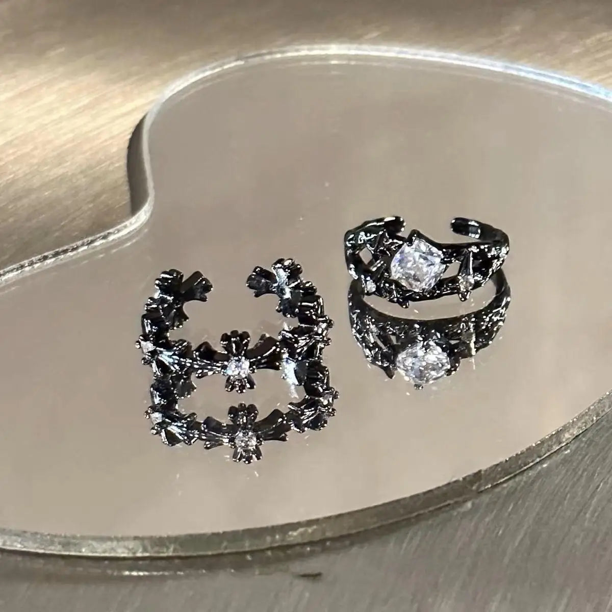 WANZHI 1/2PCS ゴシック ブラック クロス オープンリング レディース メンズ 絶妙なインビュー ダイヤモンドリング ファッション ジュエリー アクセサリー ギフト